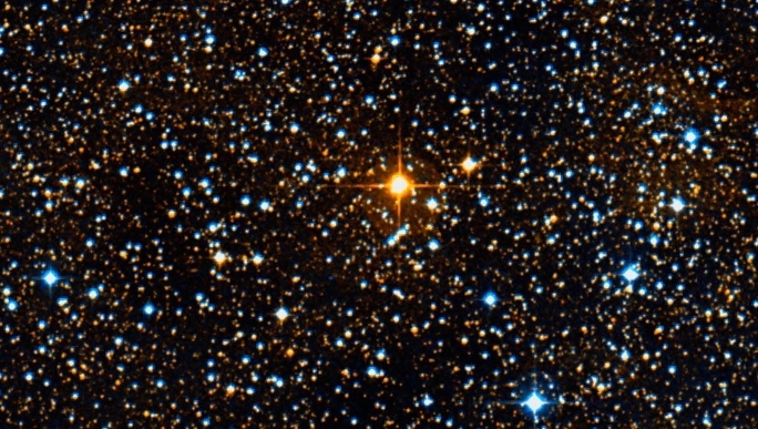 UY Scuti zoomed in, Rutherford Observatory, 07 September 2014, A zoomed-in picture of the red giant star UY Scuti, picture processed through the Rutherford Observatory's telescope. Author: Haktarfone, CC BY-SA 3.0 (Source: https://tki.sk/EAl5nT)